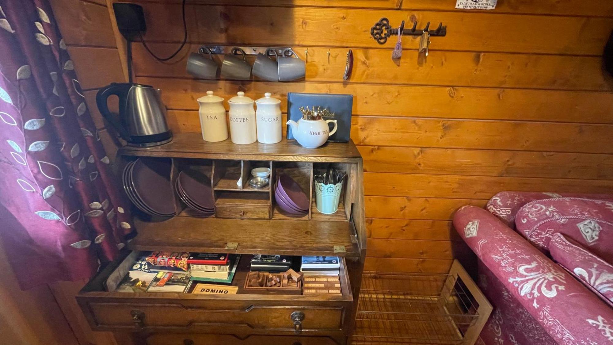 Blossom Cabin - Little Log Cabin In Wales Newtown  Extérieur photo